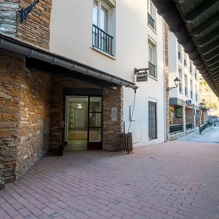 Apartamento A Pie De Pista En Edificio Enebro *